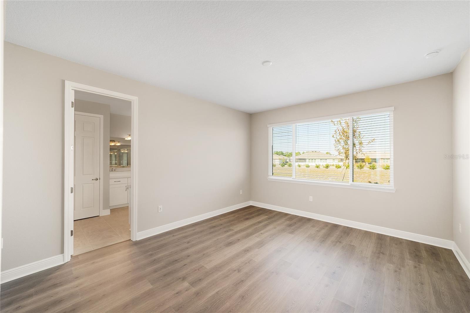 ON TOP OF THE WORLD - Residential