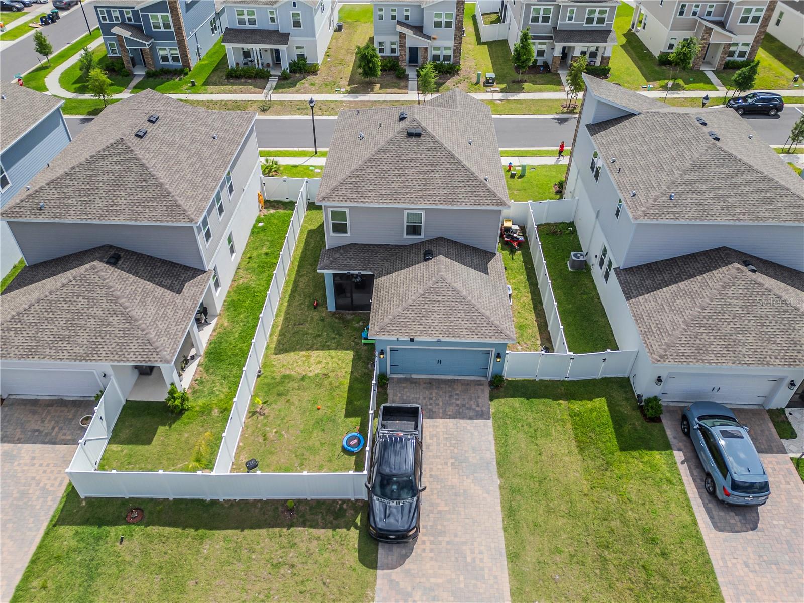 RHETTS RDG - Residential