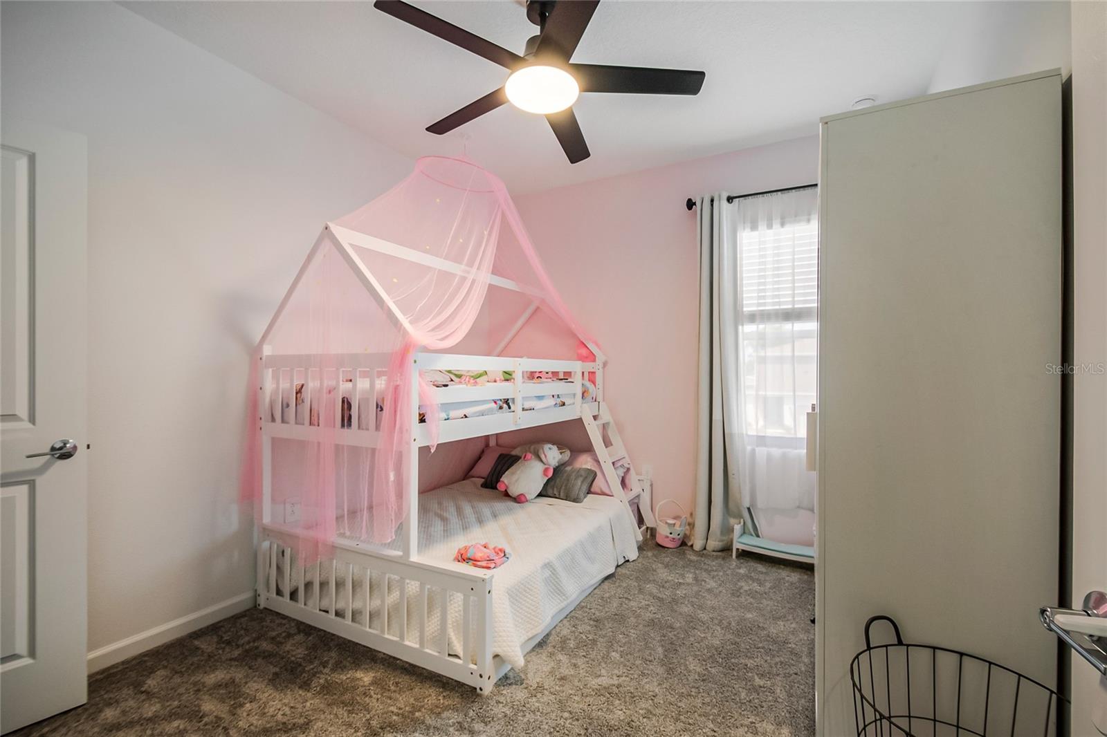 RHETTS RDG - Residential