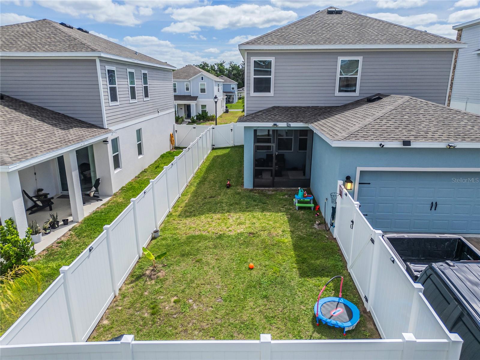 RHETTS RDG - Residential