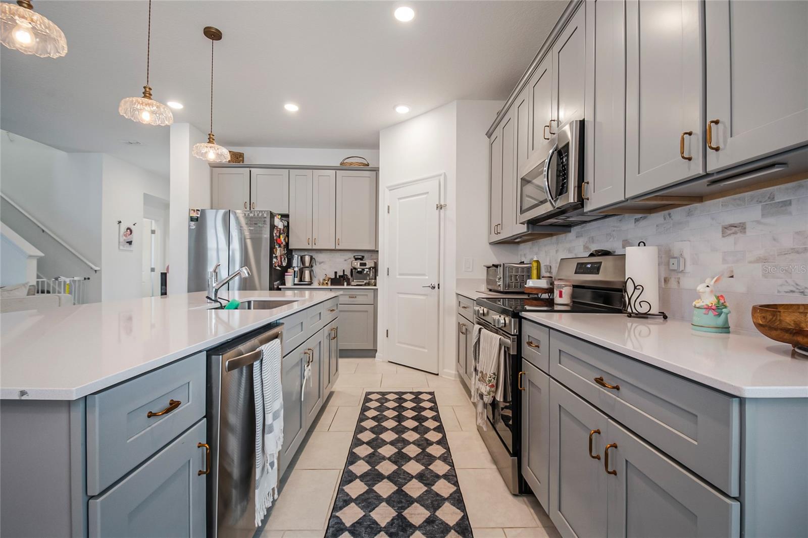 RHETTS RDG - Residential