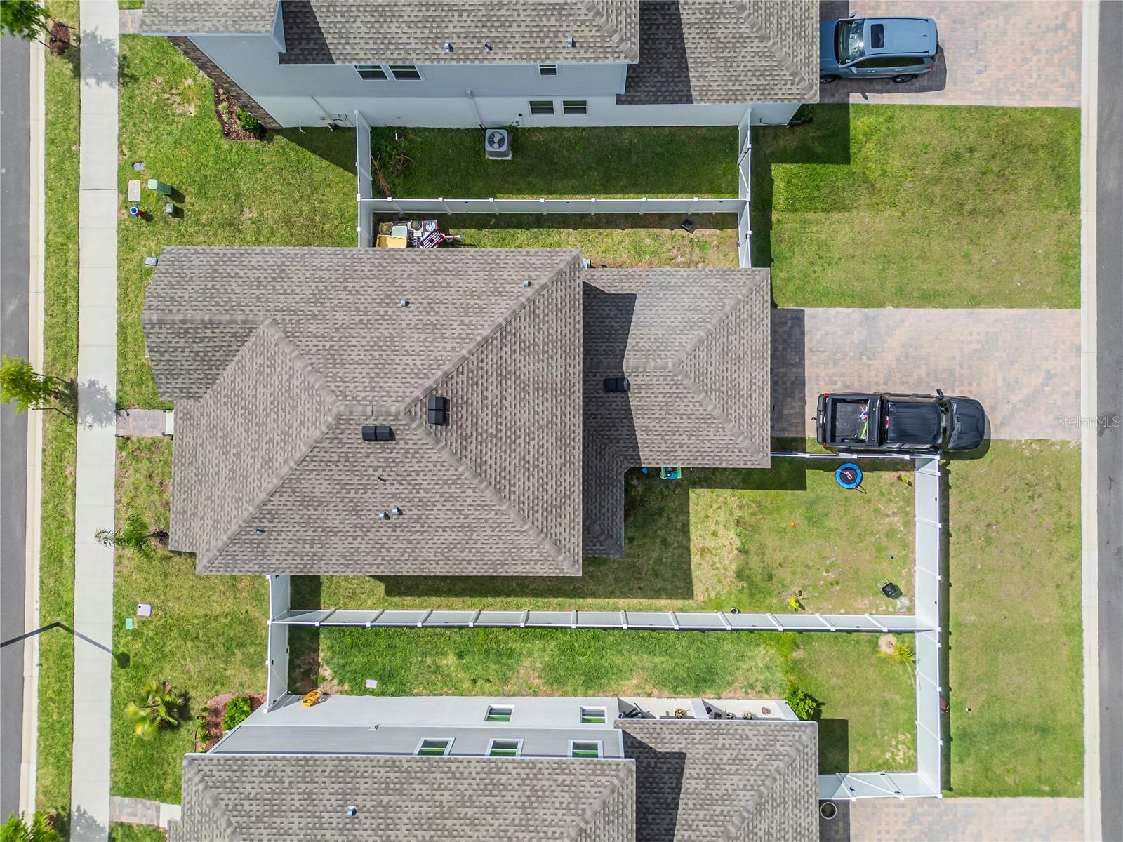 RHETTS RDG - Residential