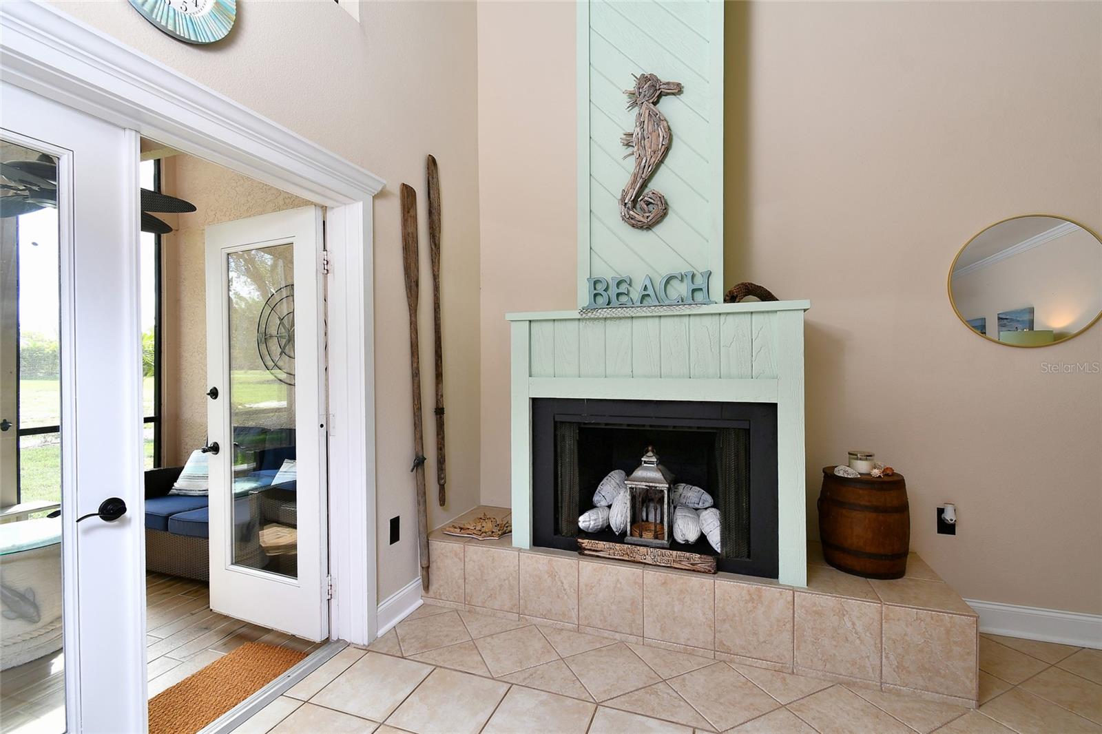 SPINNAKER CLUB CONDO - Residential