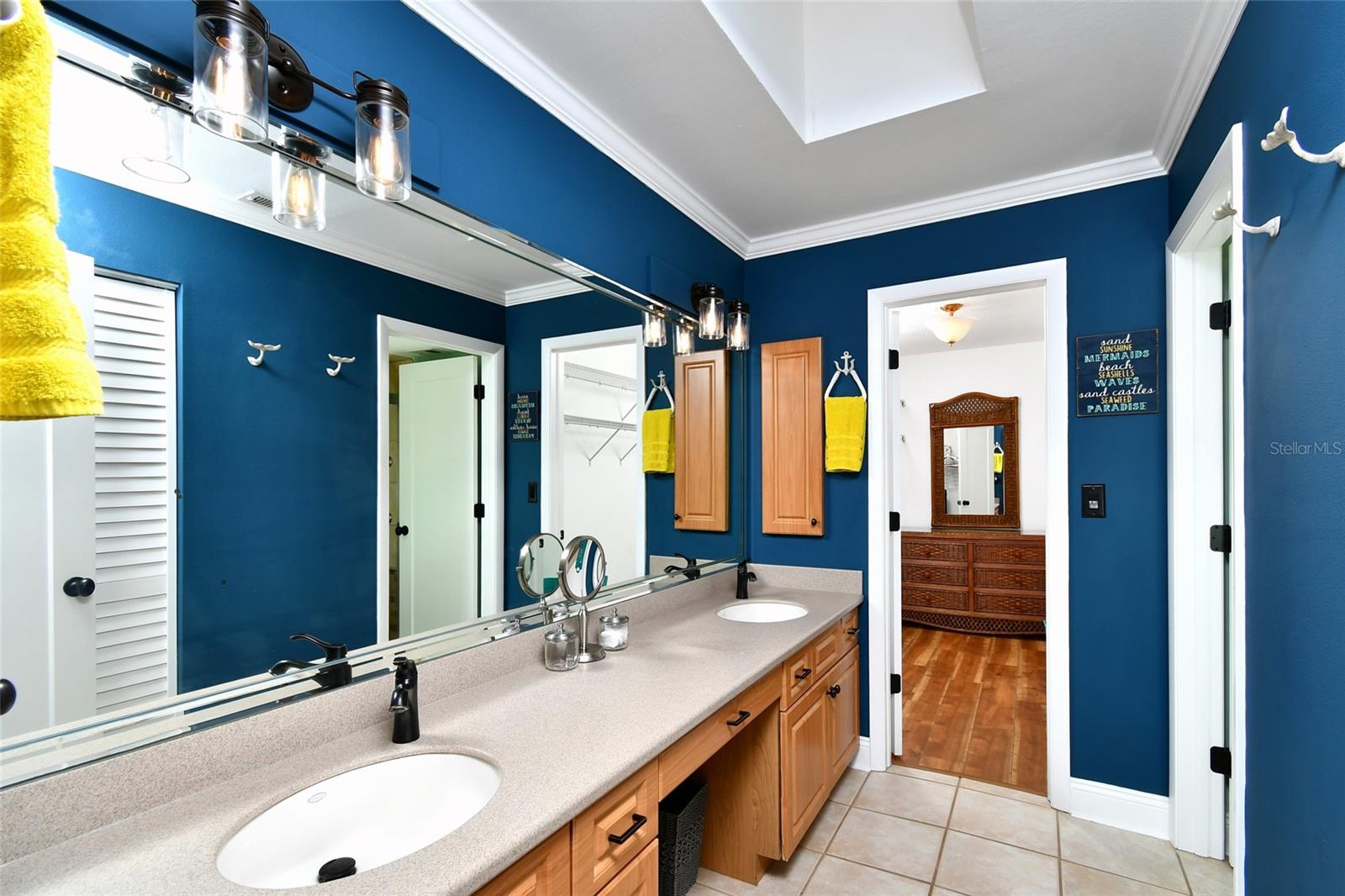 SPINNAKER CLUB CONDO - Residential