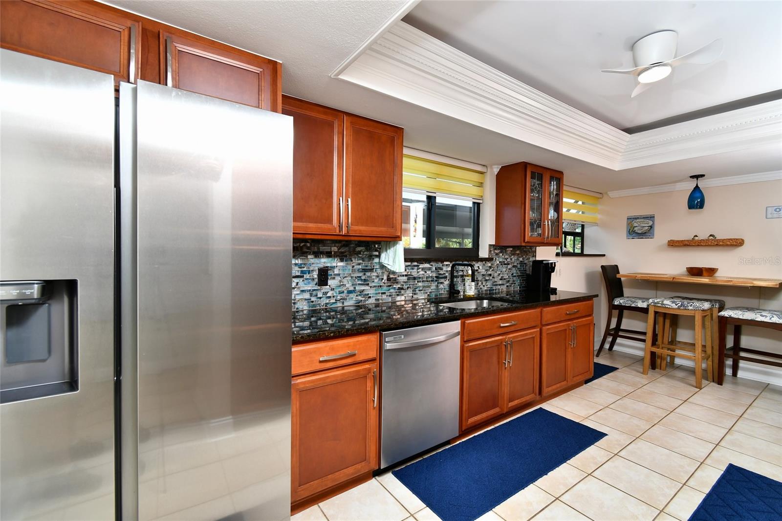 SPINNAKER CLUB CONDO - Residential