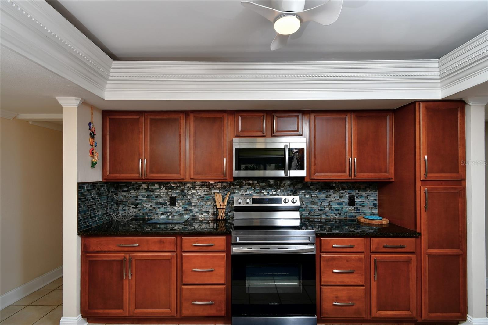 SPINNAKER CLUB CONDO - Residential