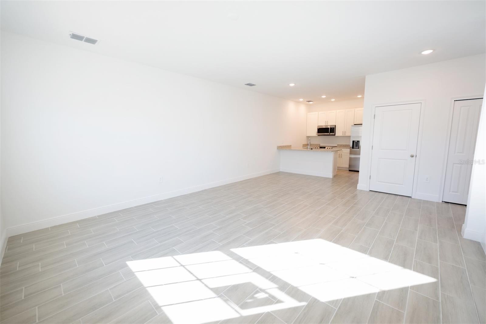 TUSCANY PRESERVE PH 03 - Residential Lease