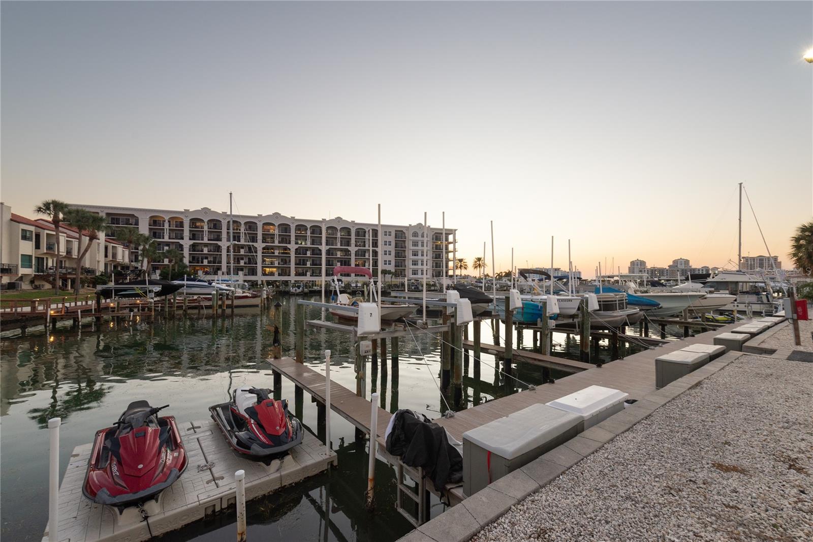 DOLPHIN COVE CLEARWATER - Residential Lease