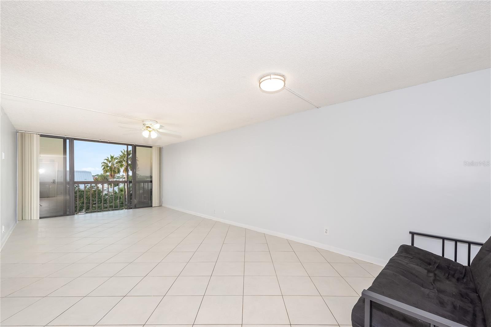DOLPHIN COVE CLEARWATER - Residential Lease