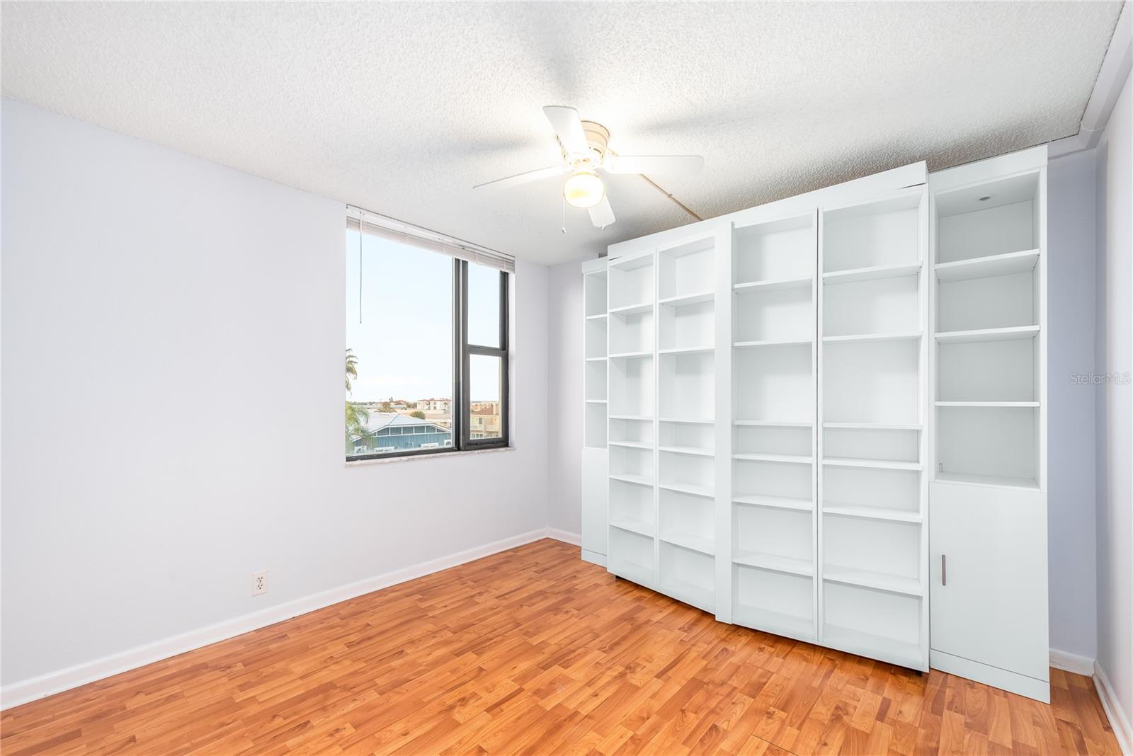 DOLPHIN COVE CLEARWATER - Residential Lease