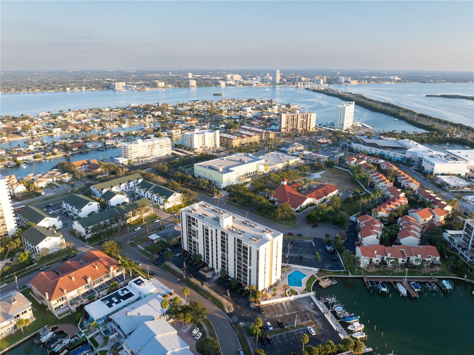 DOLPHIN COVE CLEARWATER - Residential Lease