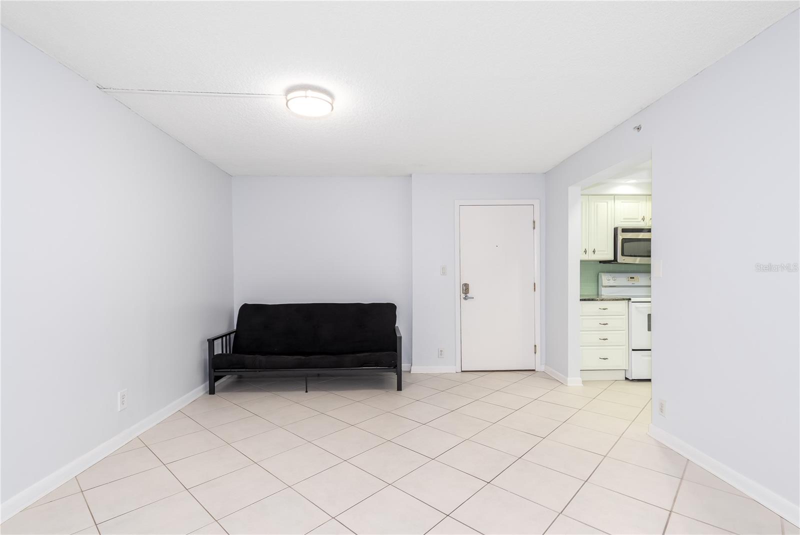 DOLPHIN COVE CLEARWATER - Residential Lease