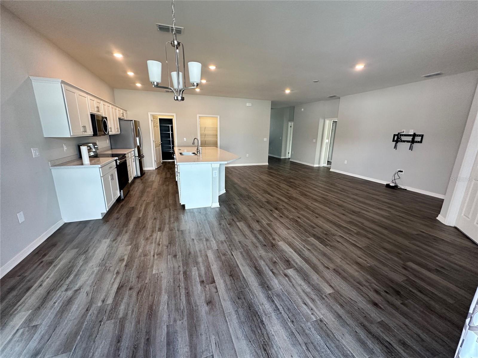 AUBURN COVE - Residential Lease