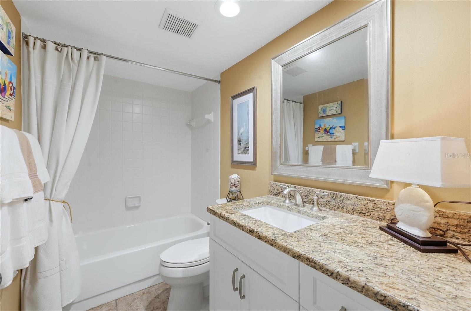 FARMINGTON VISTAS - Residential