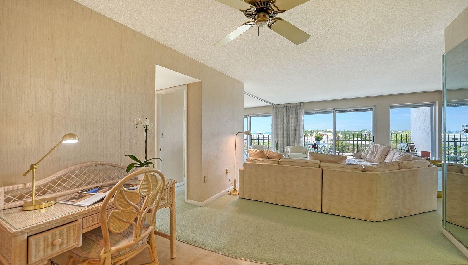 ST ARMANDS TOWERS NORTH - Residential