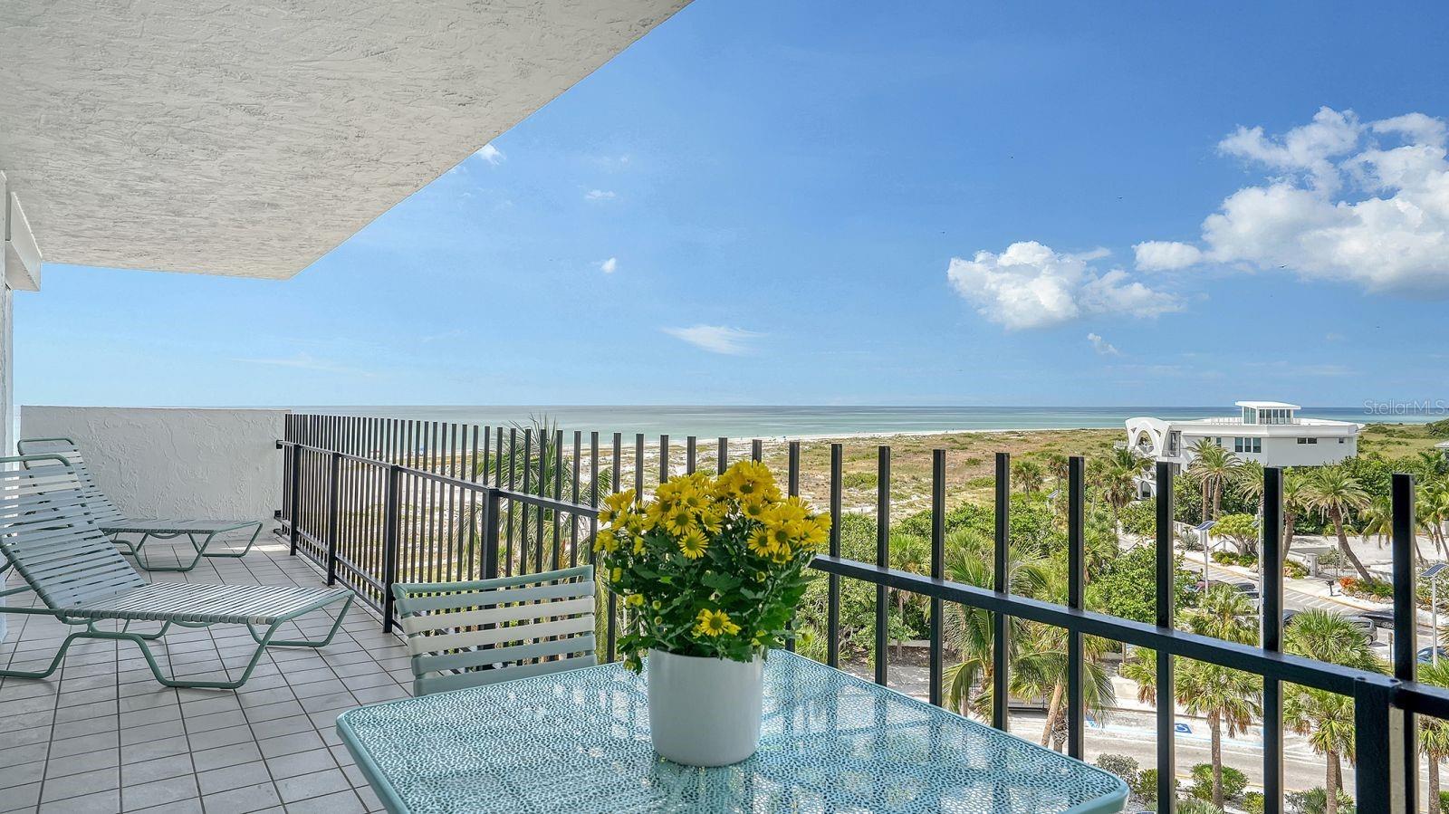 ST ARMANDS TOWERS NORTH - Residential