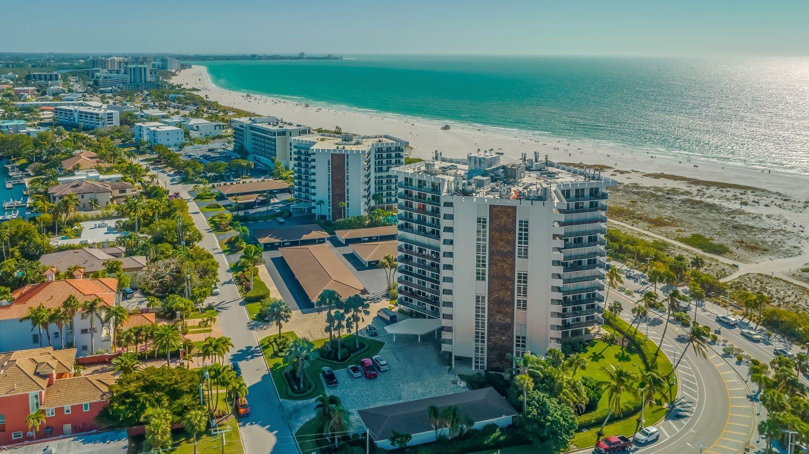 ST ARMANDS TOWERS NORTH - Residential