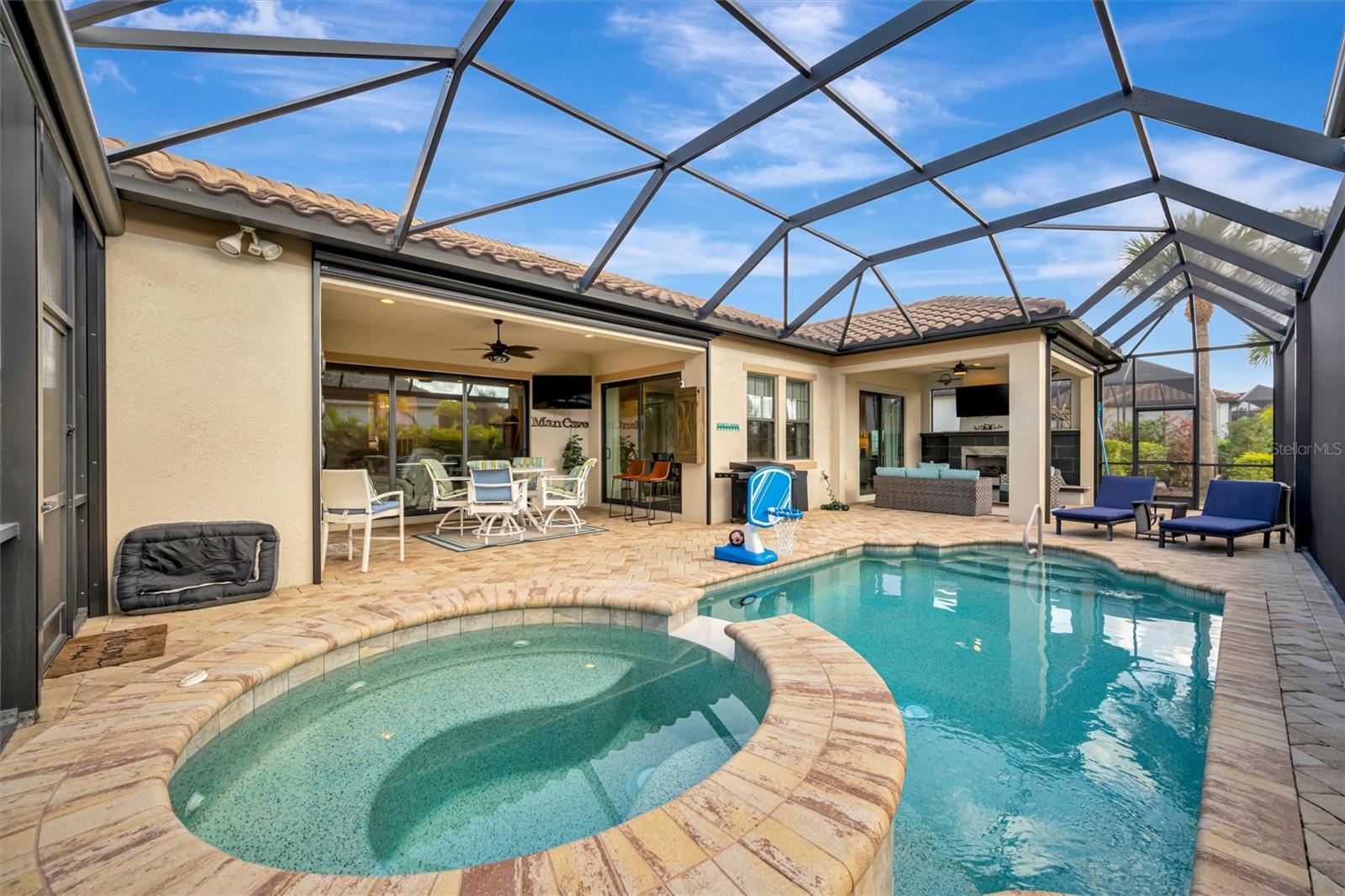 COUNTRY CLUB EAST AT LAKEWOOD RANCH COUNTRY CLUB - Residential