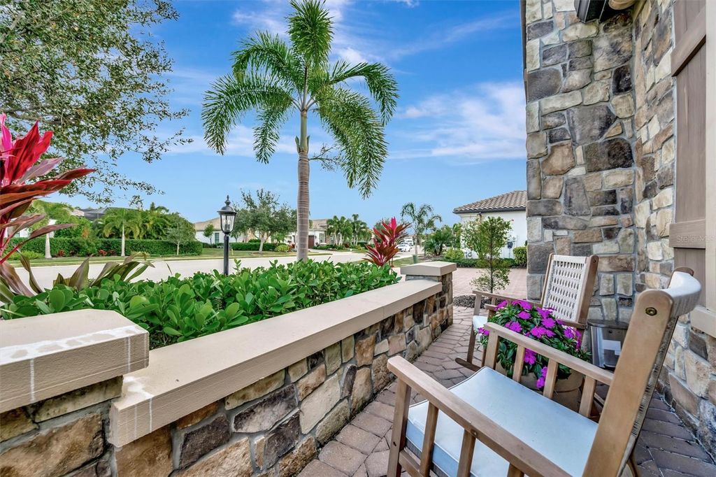 Photo of 16608 Collingtree Crossing, Bradenton, FL 34202 (MLS # A4677730)