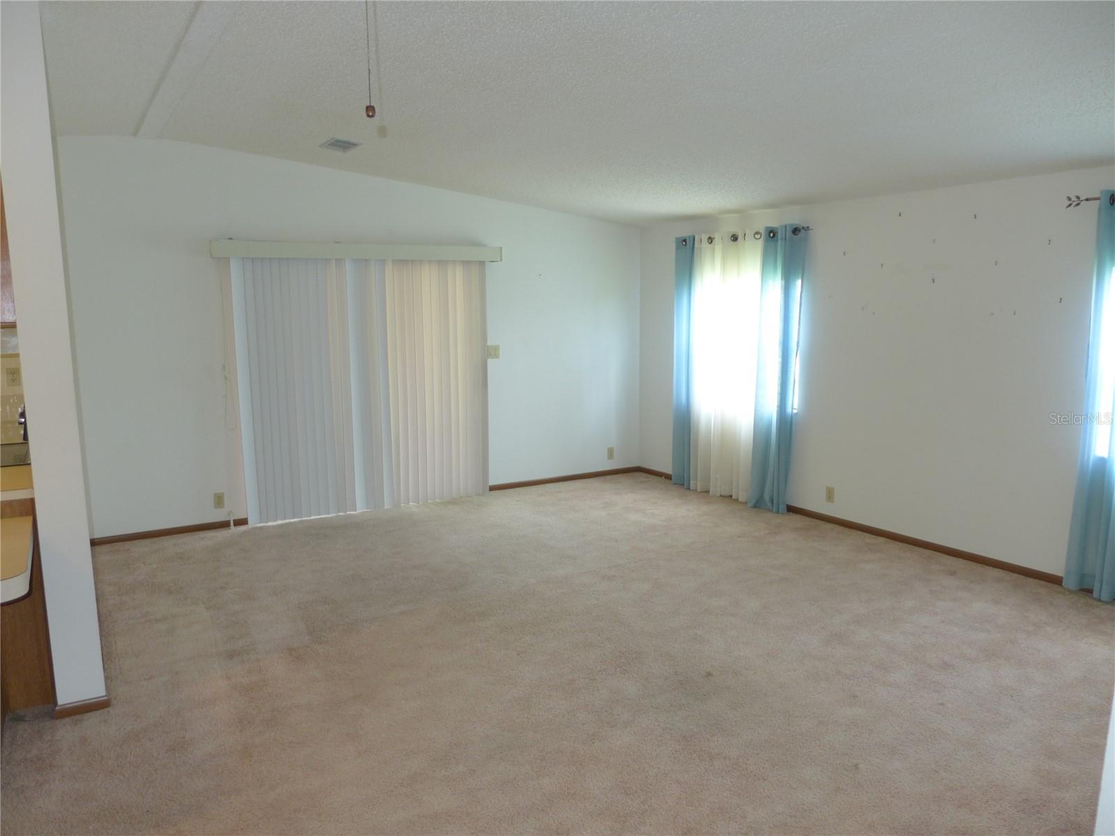432 SANTA FE ROAD E