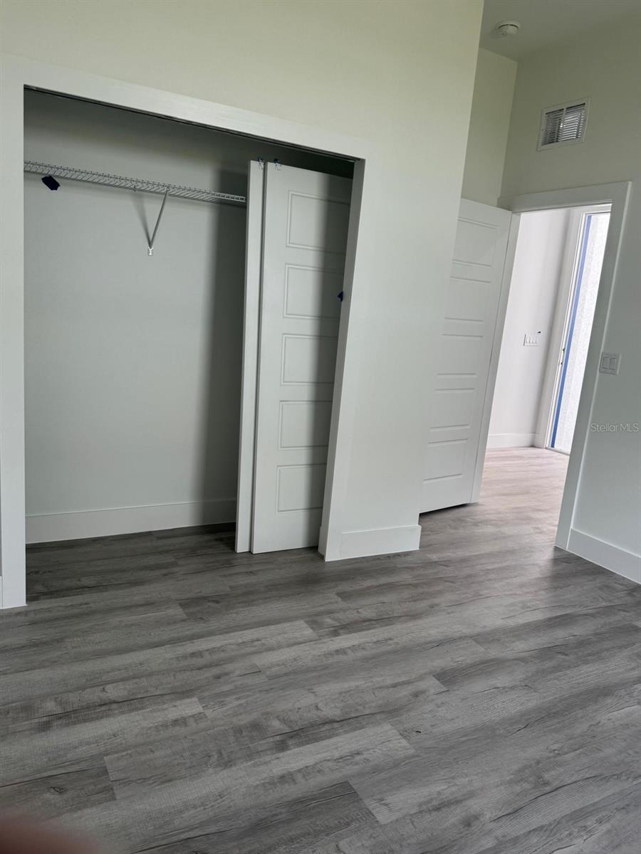 CITRUS SPGS UNIT 01 - Residential Lease