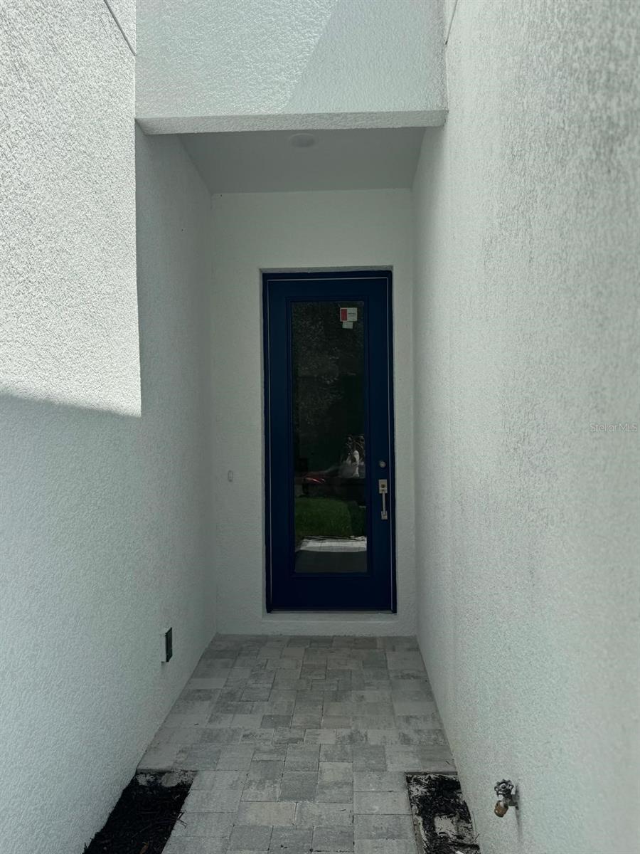 CITRUS SPGS UNIT 01 - Residential Lease