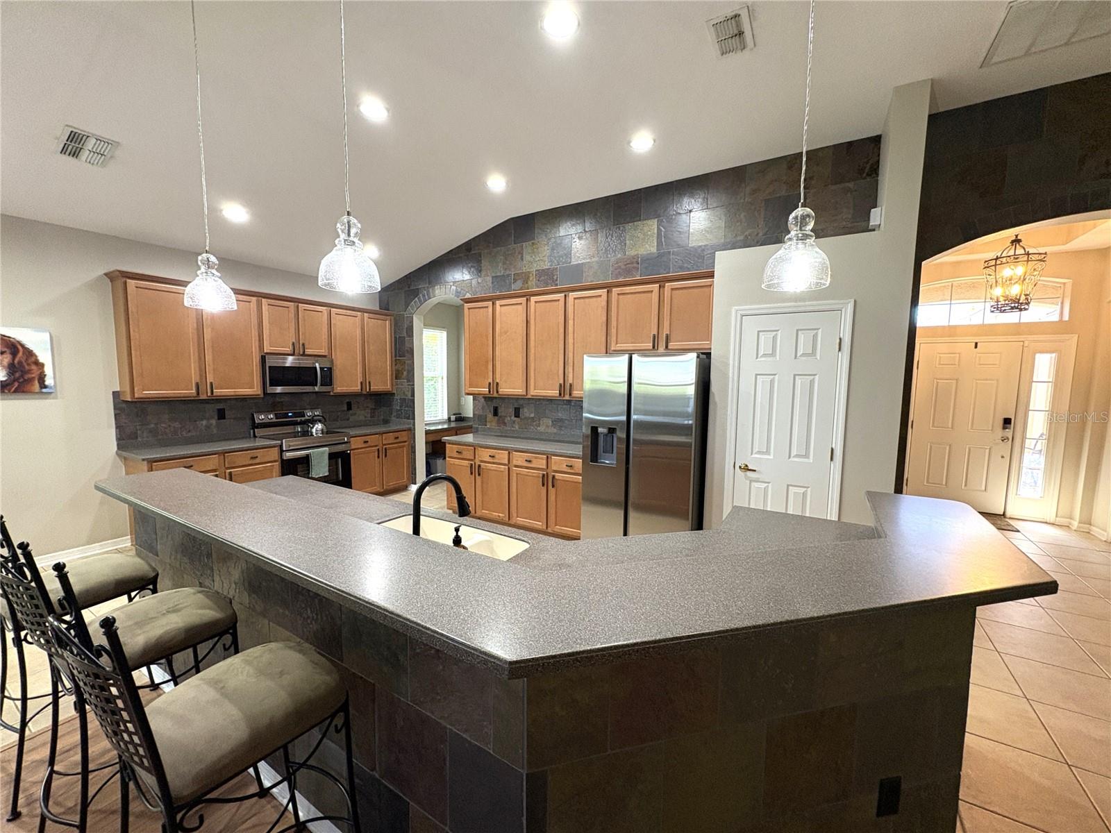 RIVER PLANTATION PH I - Residential Lease