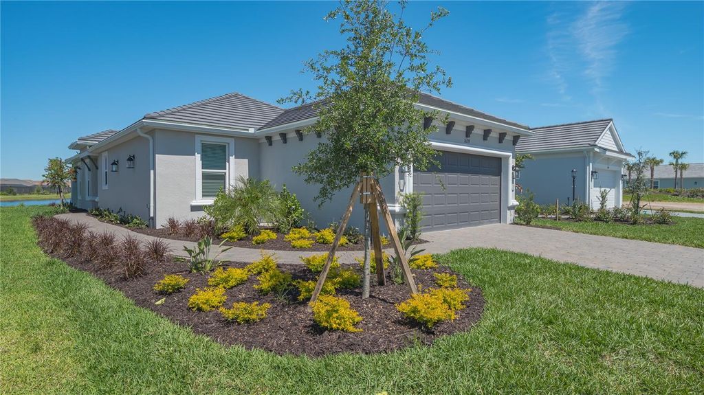 Photo of 16139 Isola Place, Bradenton, FL 34211 (MLS # A4682666)