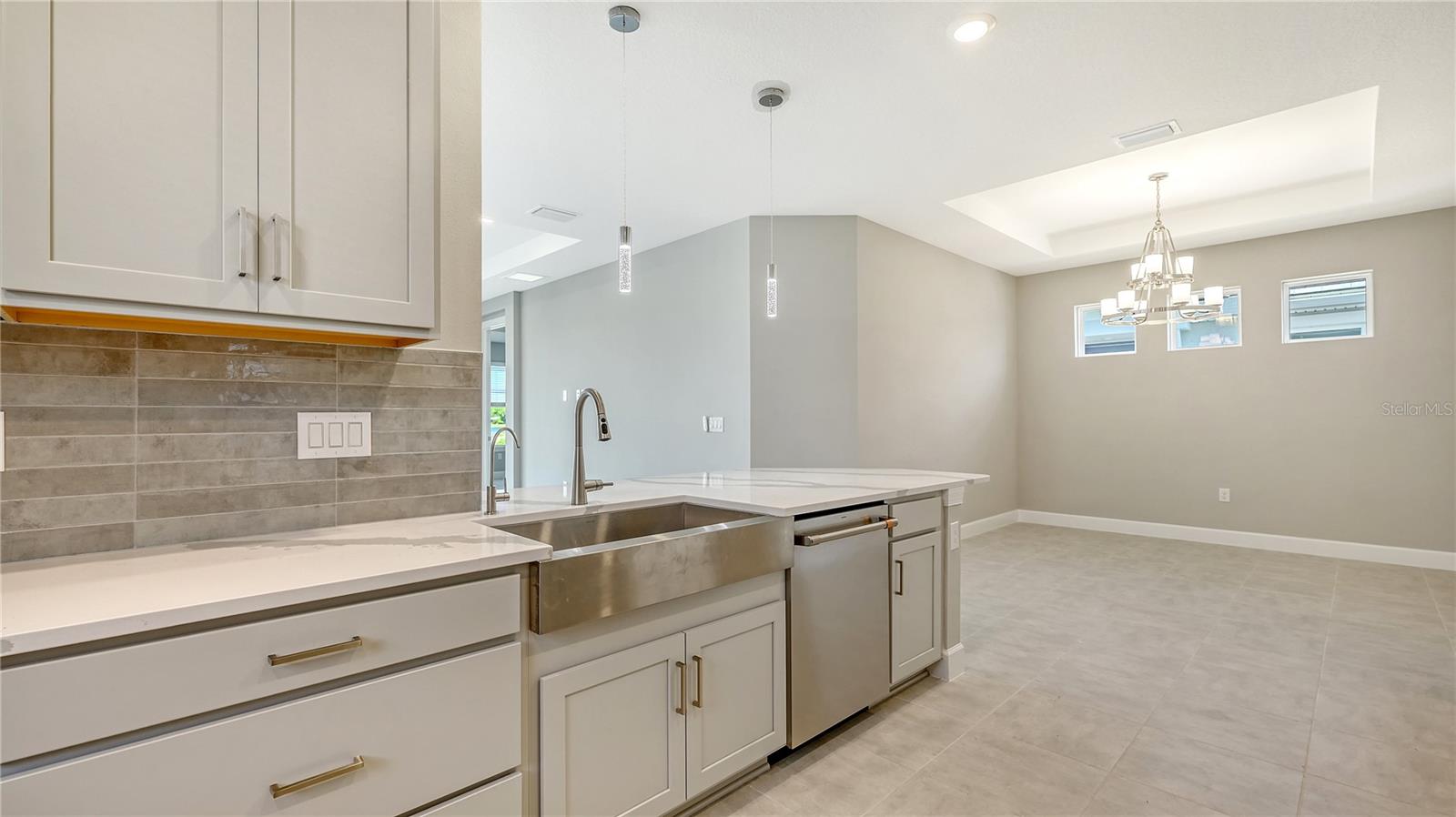 ESPLANADE AT AZARIO - Residential Lease