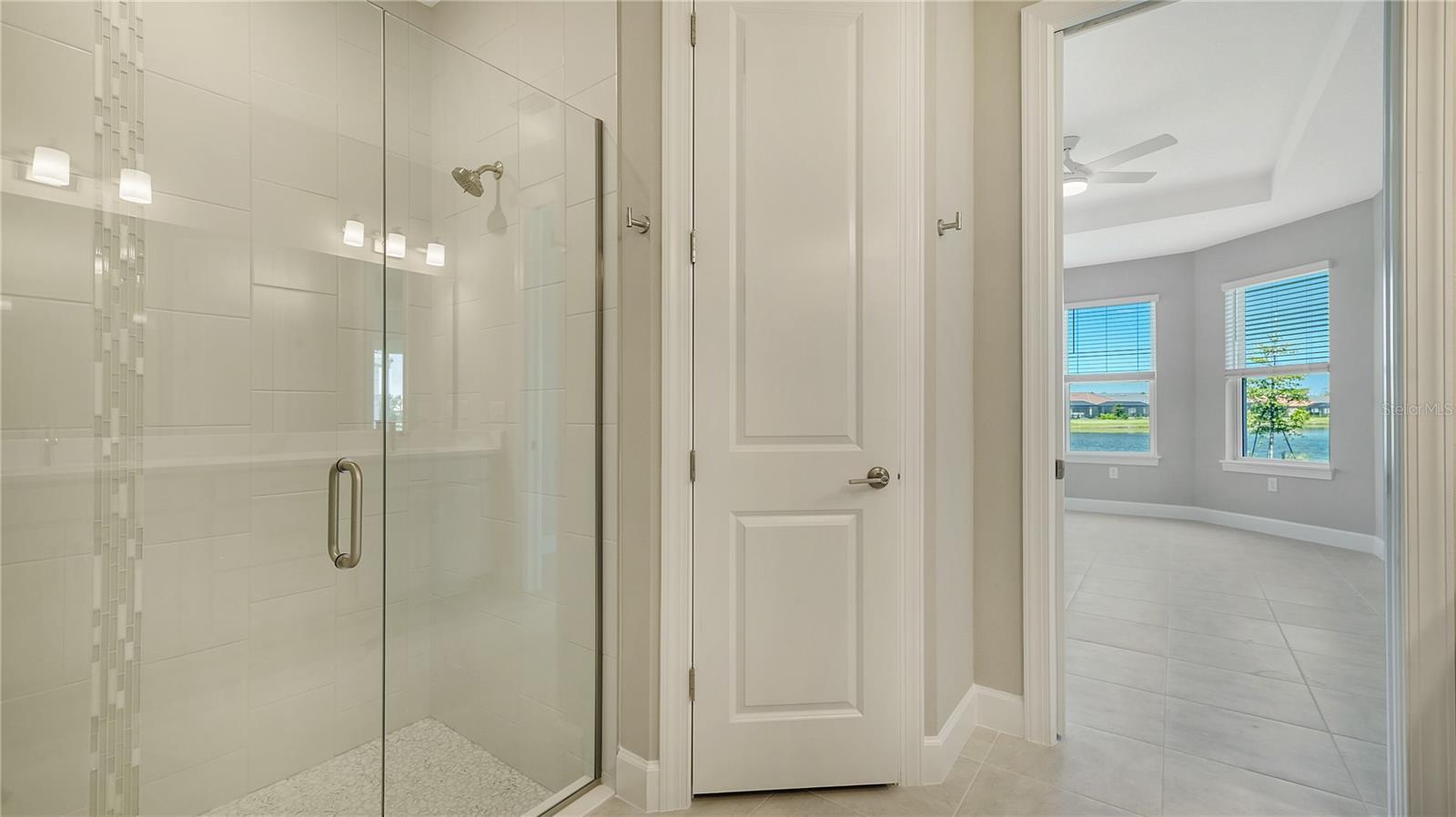 ESPLANADE AT AZARIO - Residential Lease