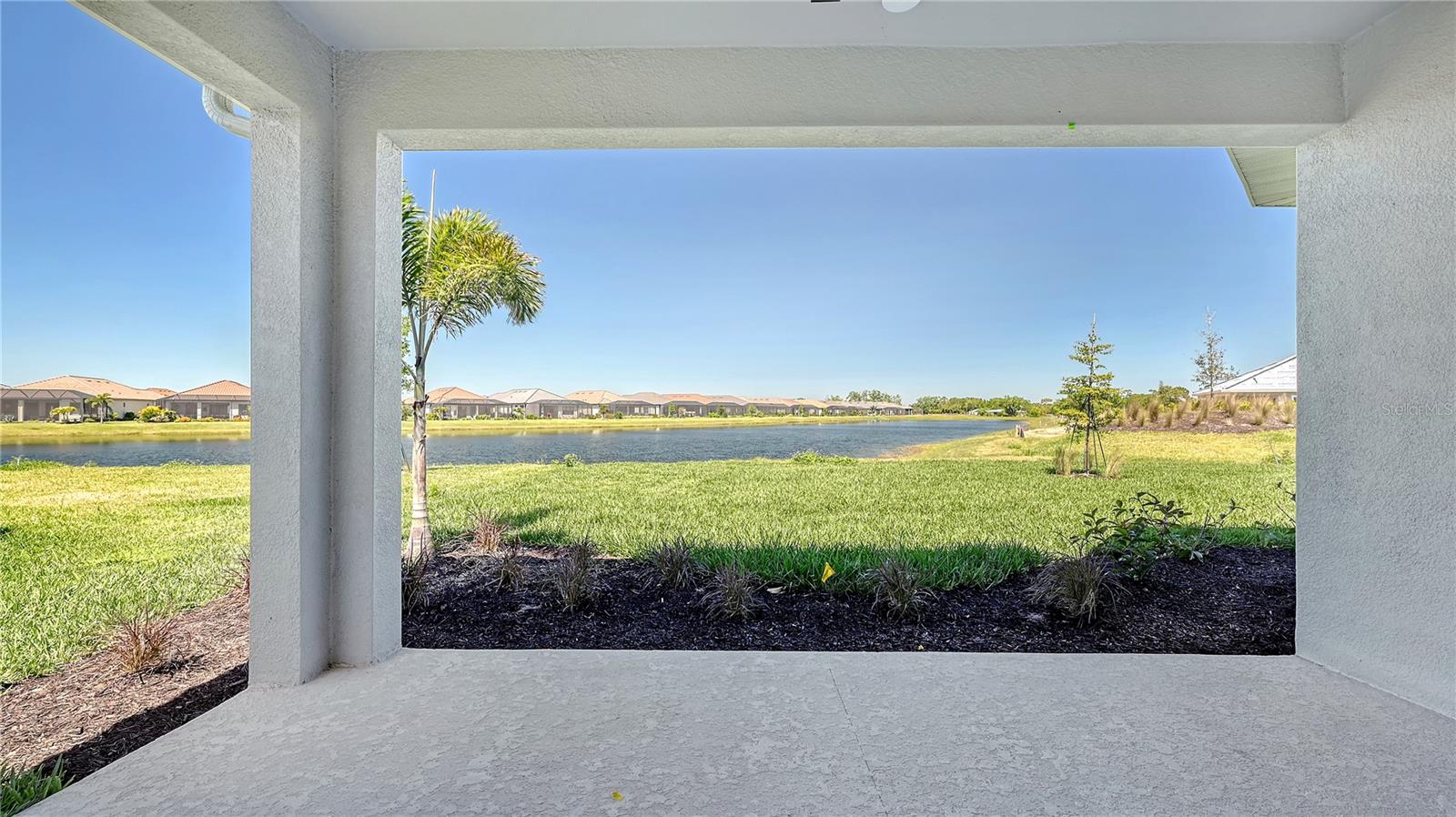 ESPLANADE AT AZARIO - Residential Lease