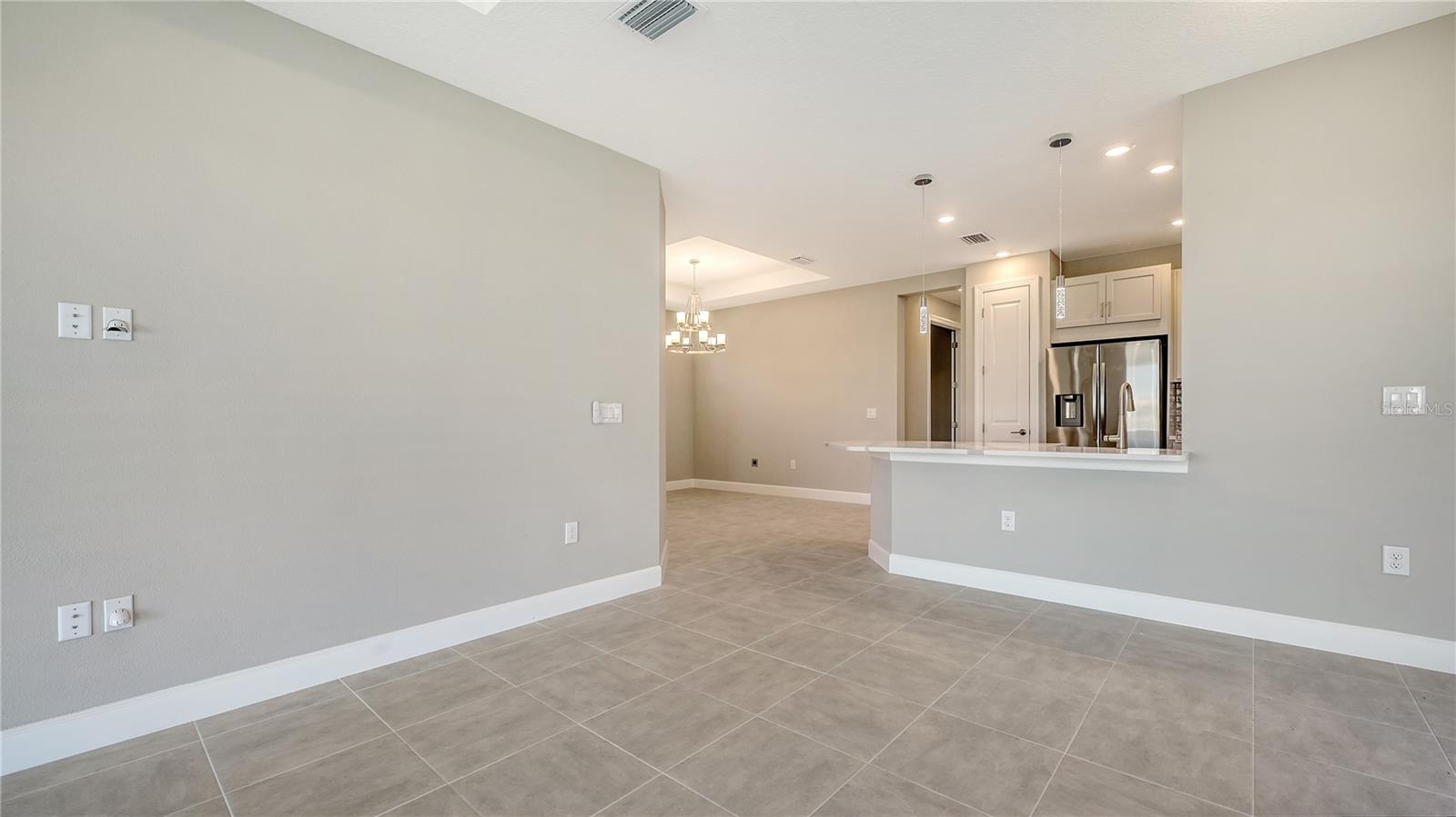 ESPLANADE AT AZARIO - Residential Lease