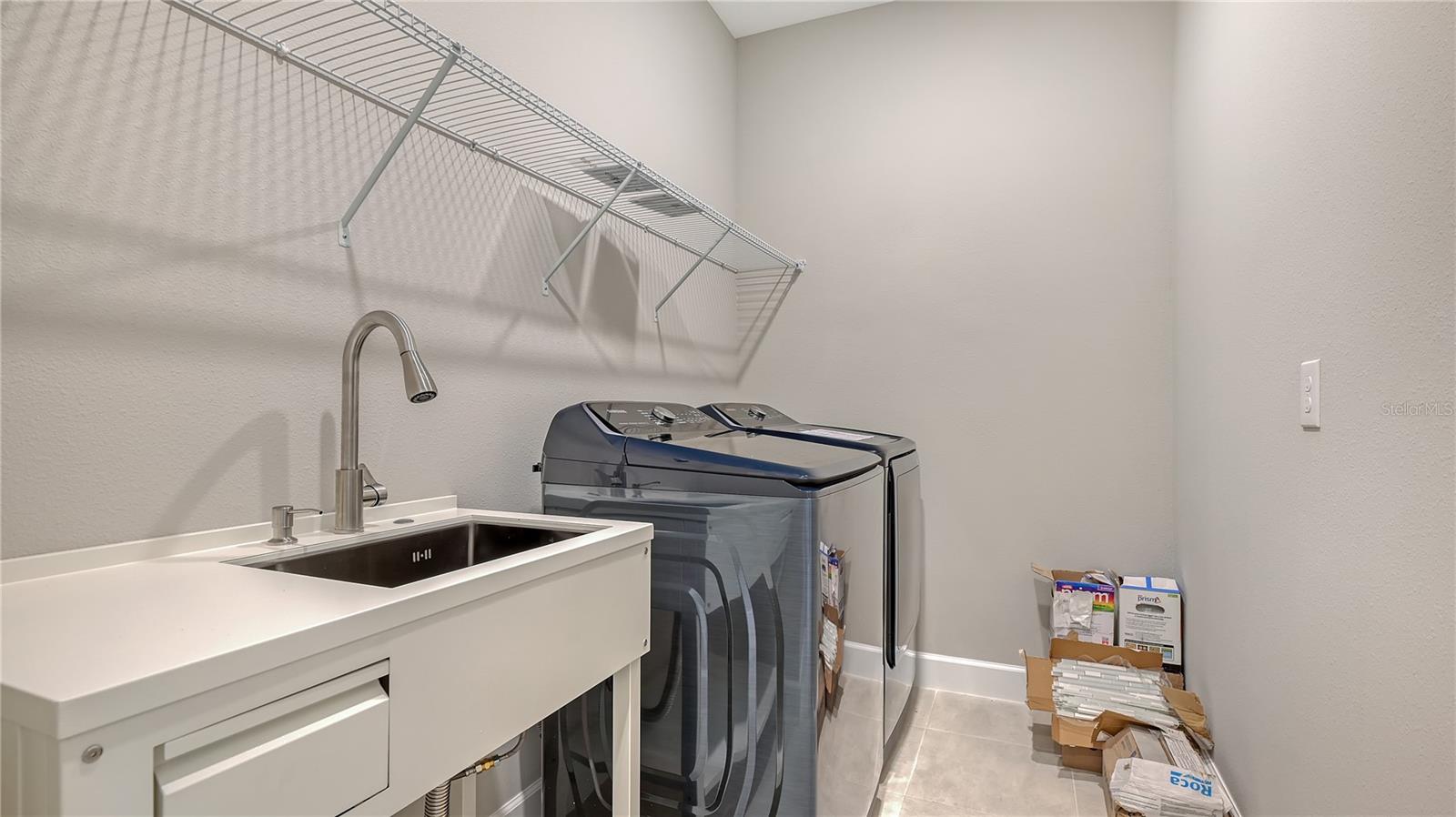 ESPLANADE AT AZARIO - Residential Lease