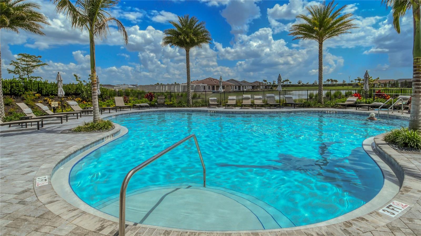 ESPLANADE AT AZARIO - Residential Lease