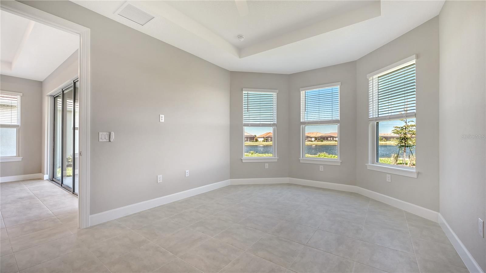 ESPLANADE AT AZARIO - Residential Lease