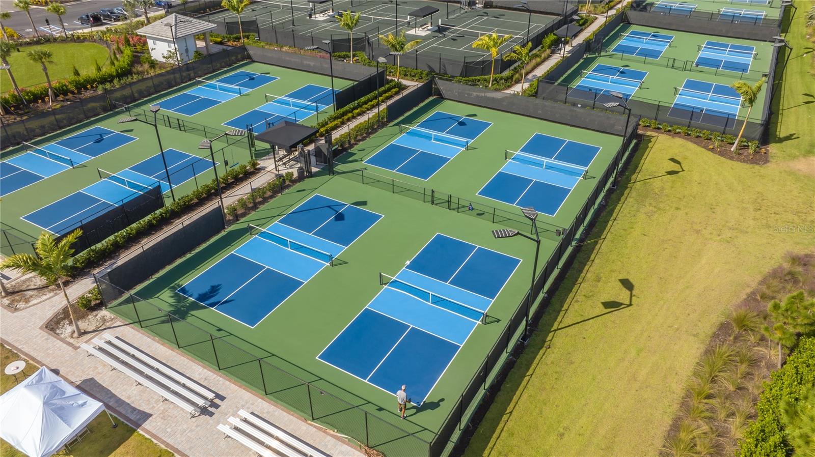 ESPLANADE AT AZARIO - Residential Lease