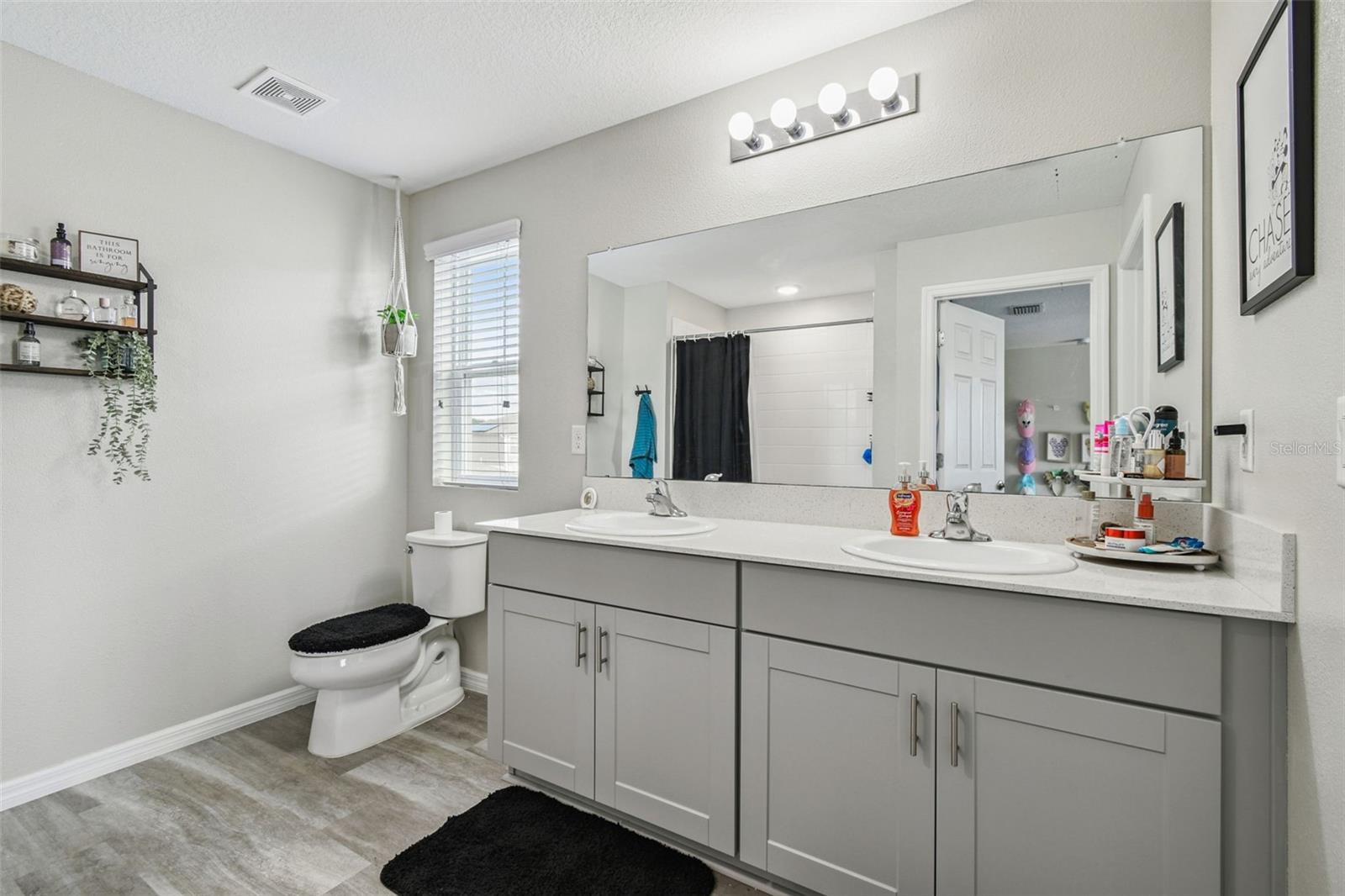 TRIPLE CRK PH 4 VILLAGE I - Residential