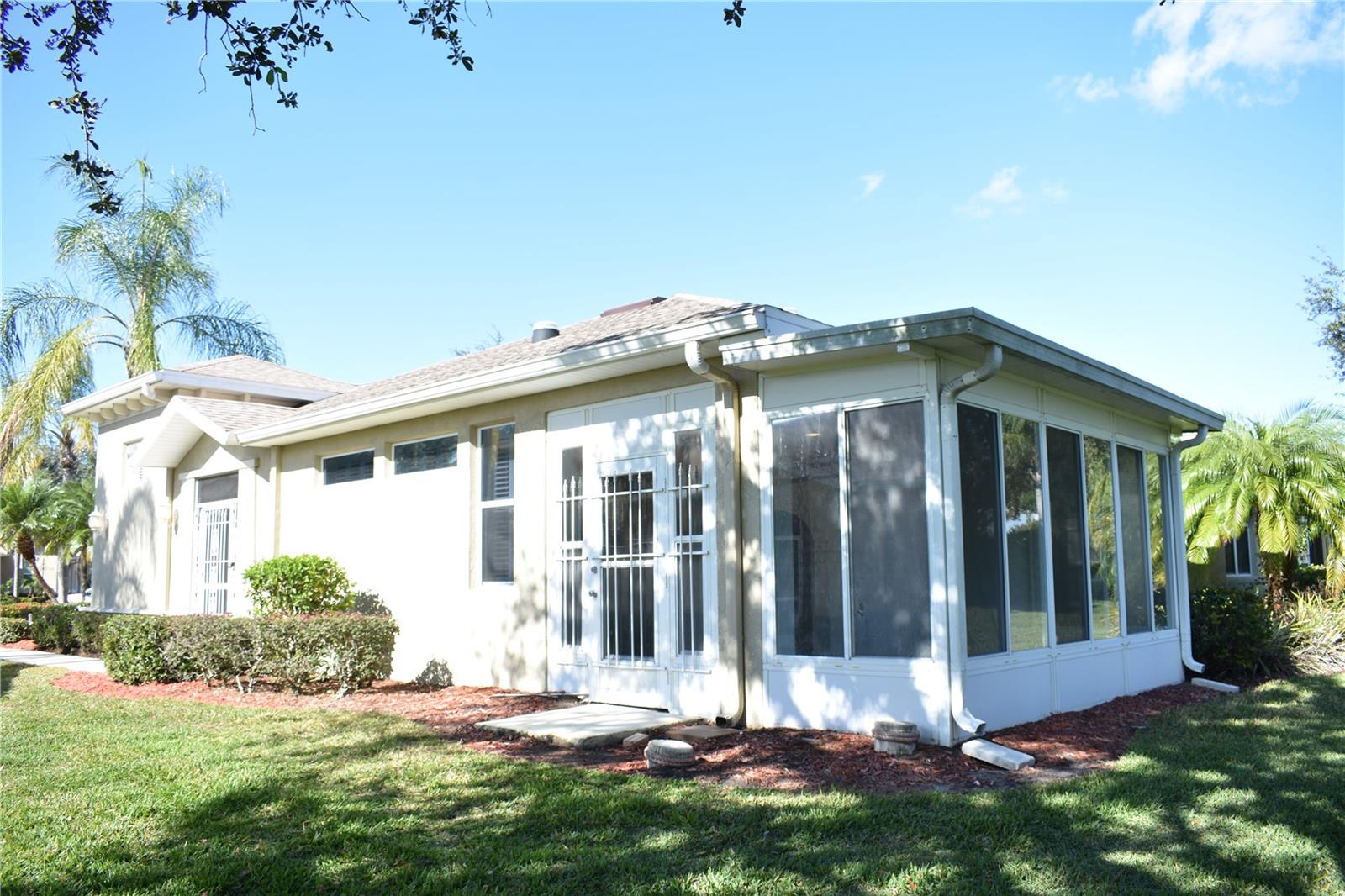 JAMESON CONDO - Residential