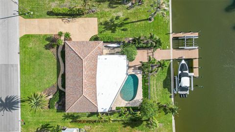 A home in LONGBOAT KEY