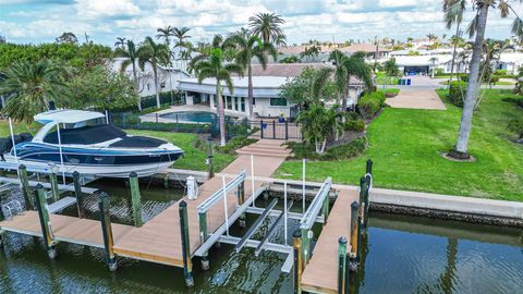 A home in LONGBOAT KEY