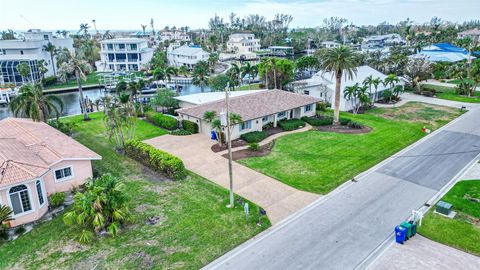 A home in LONGBOAT KEY