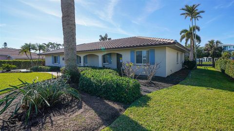 A home in LONGBOAT KEY