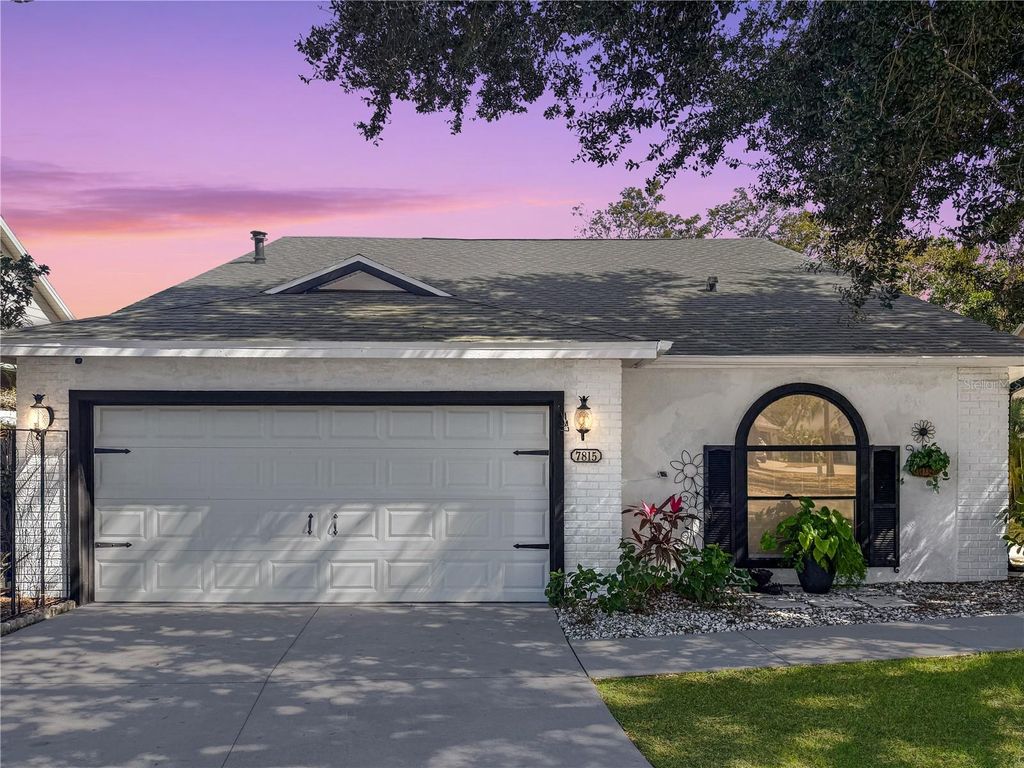 Photo of 7815 Geneva Lane, Sarasota, FL 34243 (MLS # W7882865)