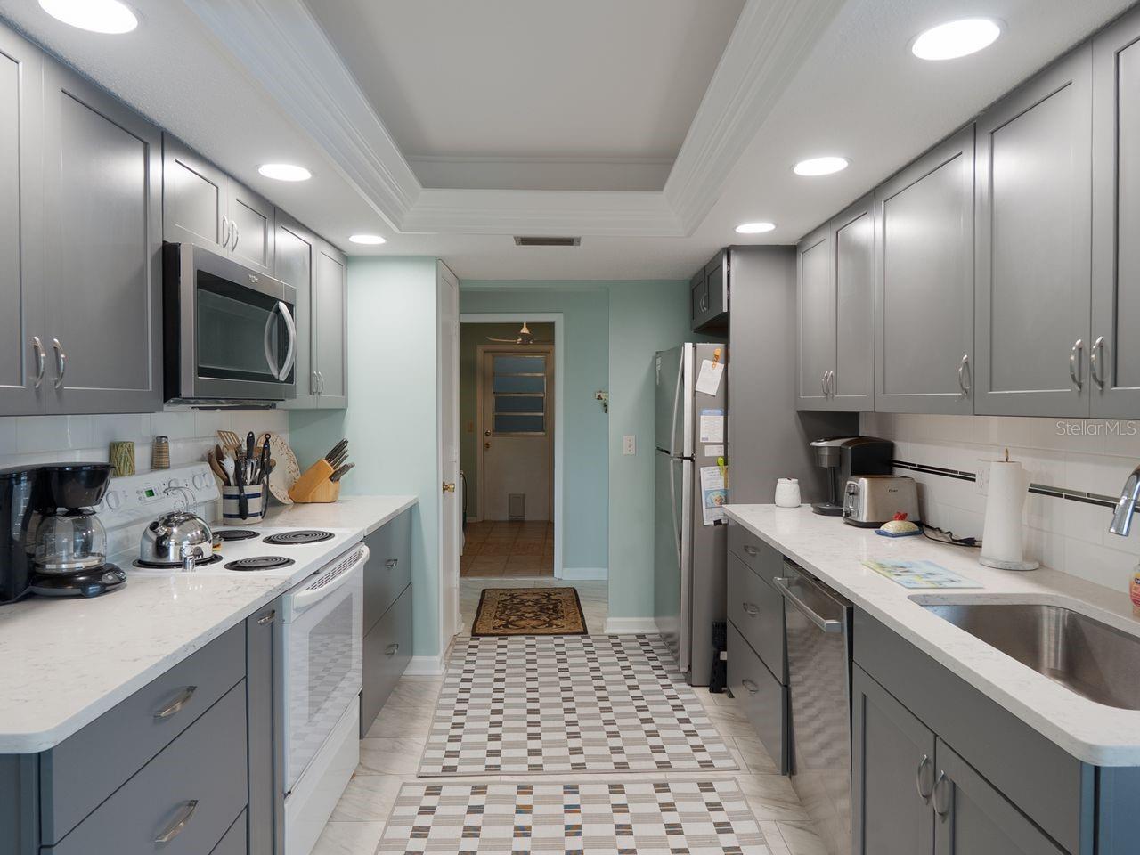 ENGLEWOOD ISLES SUB - Residential