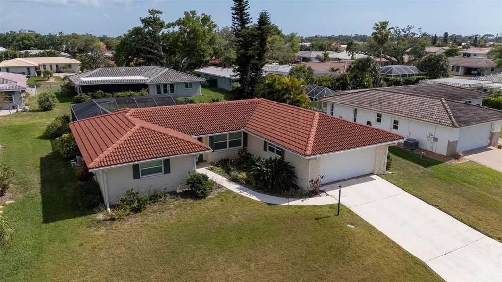 Photo of 6 Pine Ridge Way, Englewood, FL 34223 (MLS # N6143740)