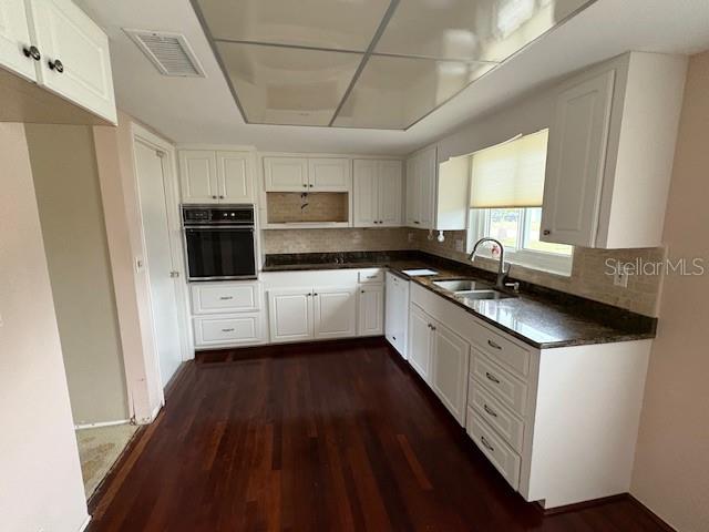 600 S NEPONSIT DRIVE