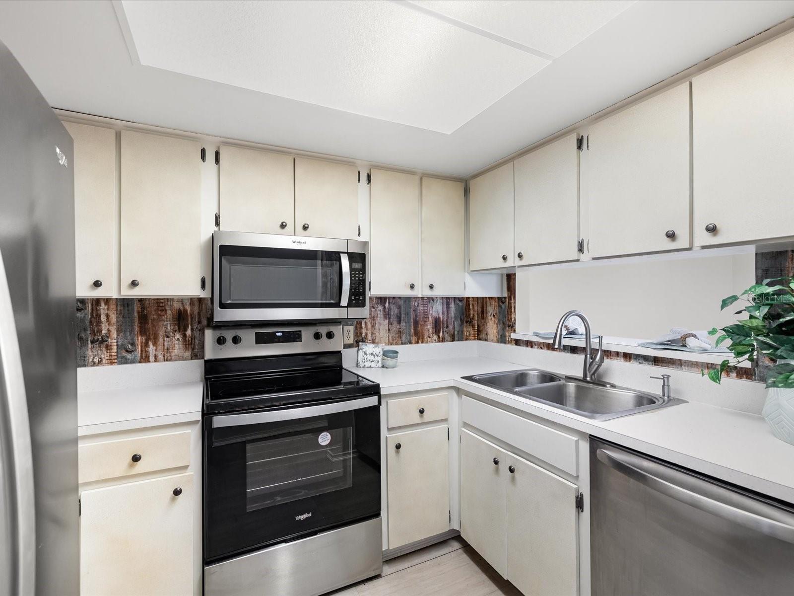 BAYWOOD MEADOWS PH 01 - Residential