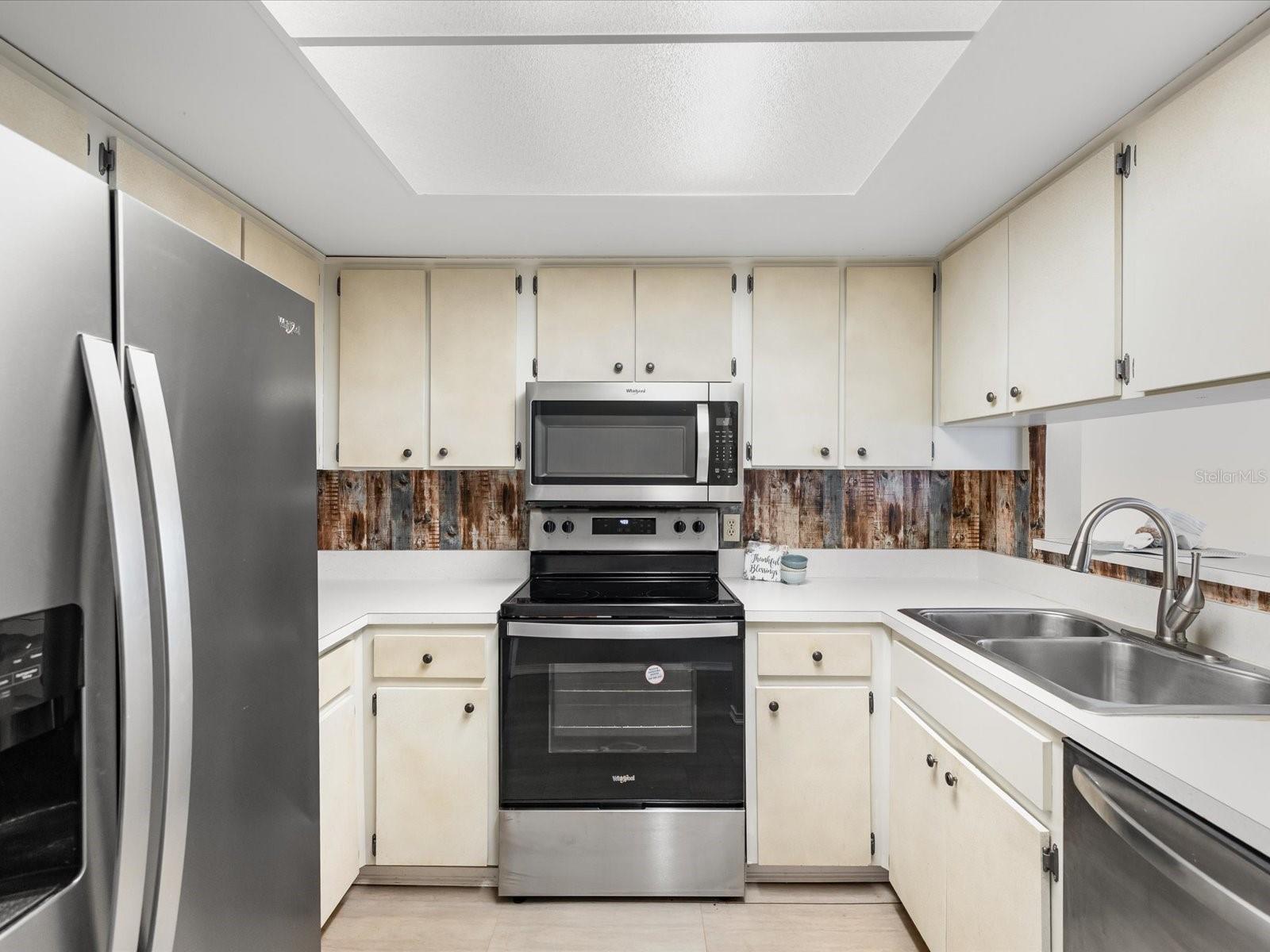 BAYWOOD MEADOWS PH 01 - Residential