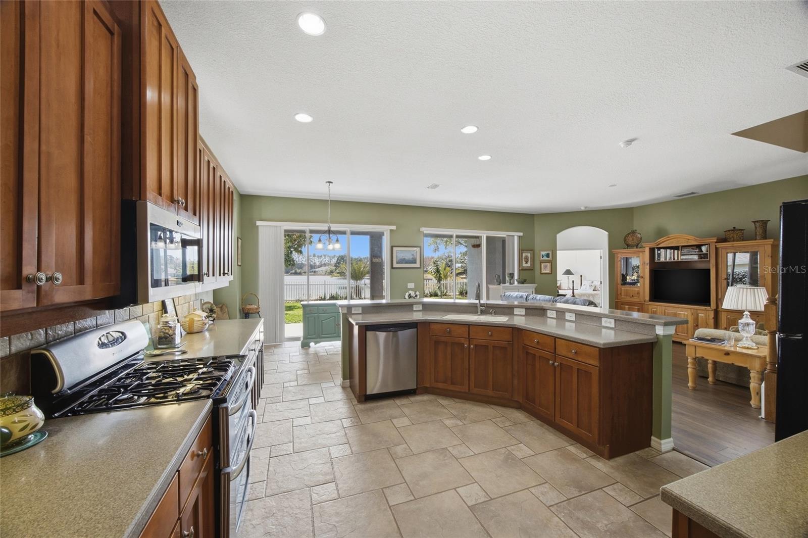 REFLECTIONS PH 1 - Residential