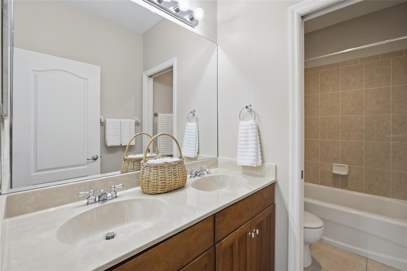 REFLECTIONS PH 1 - Residential